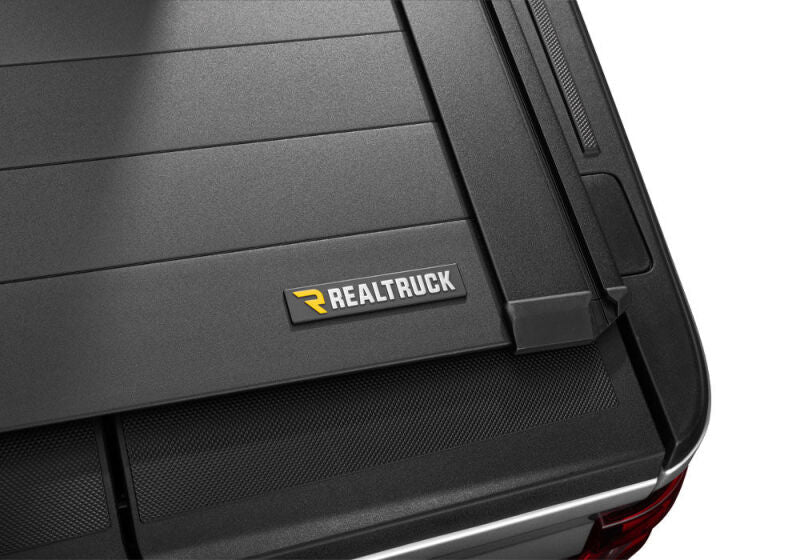 Retrax 22-26 Toyota Tundra CrewMax 5.5ft w/Deck Rail Sys (No Bed Box) RetraxPRO EZ-Off FRC-4000 - R-T-80861