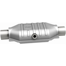 Load image into Gallery viewer, MagnaFlow Universal Catalytic Converter 2.5 Midbed O2 CA OBDII Ul - 459056