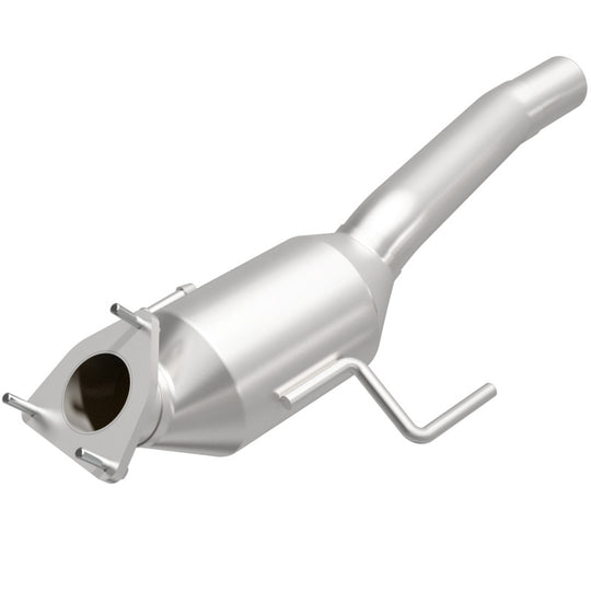 MagnaFlow Direct Fit Catalytic Converter 04-07 VW Touareg 4.2L Passenger Side - 51156