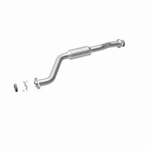 Load image into Gallery viewer, MagnaFlow Direct Fit Catalytic Converter 06-08 Suzuki Grand Vitara 2.7L - 51728