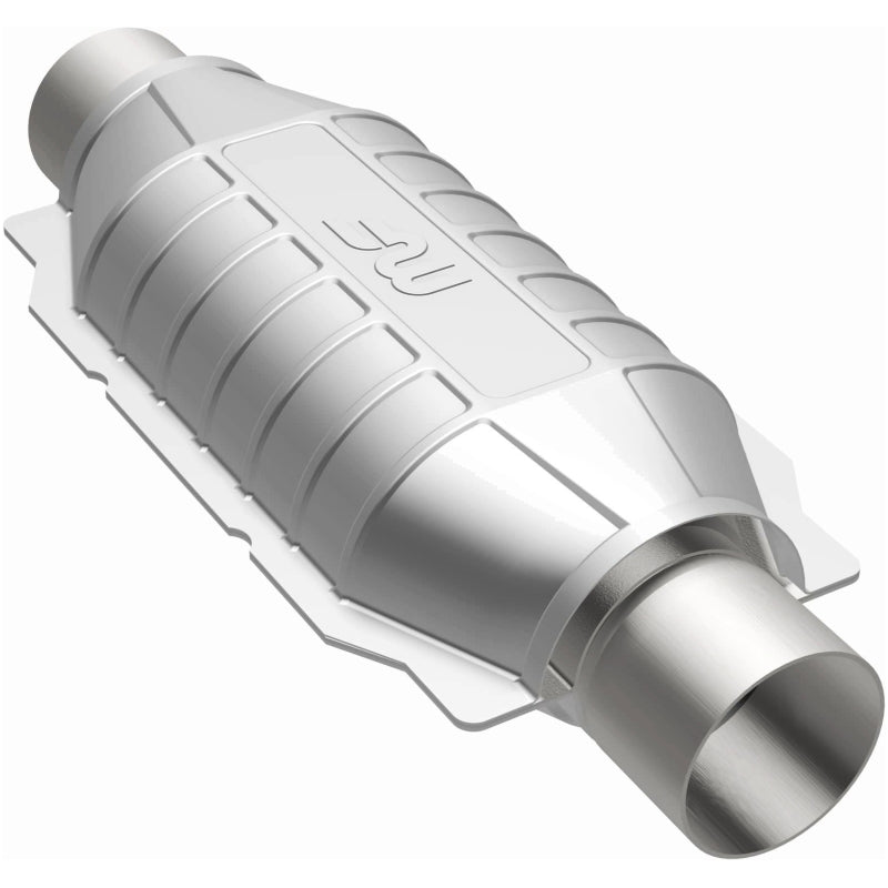 MagnaFlow Conv Univ 2.5in Inlet/Outlet Center/Center Oval 12in Body L x 6.5in W x 16in Overall L - 51006