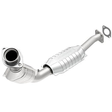 Load image into Gallery viewer, MagnaFlow DF Catalytic Conv 03-06 Ford Crown Victoria / 03-06 Lincoln Town Car 4.6L (California) - 454000