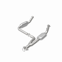 Load image into Gallery viewer, MagnaFlow DF Cat Conv 07-09 Chevrolet/GMC Silverado/Sierra 2500 HD 6.0L Y-Pipe Assy excludes Classic - 49644