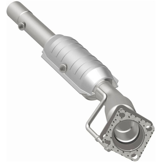 MagnaFlow Direct Fit Catalytic Converter 06-08 Volkswagen Jetta/Rabbit 2.5L (49 State) - 24320