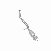 Load image into Gallery viewer, MagnaFlow Direct Fit Catalytic Converter 97-01 Toyota Camry 2.2L - 457015