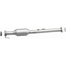 Load image into Gallery viewer, MagnaFlow Direct Fit Catalytic Converter 99-02 Vitara 1.6/2 OEM - 49115