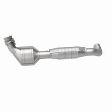 Load image into Gallery viewer, MagnaFlow Direct Fit Catalytic Converter 04-06 F-150 Pickup 5.4L 2WD D/S - 93664