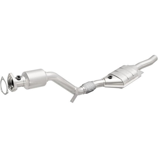 MagnaFlow Direct Fit Catalytic Converter 03 Volkswagen Passat 2.8L - 51589