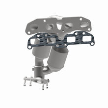 Load image into Gallery viewer, MagnaFlow OEM Grade 07-12 Nissan Sentra L4-2.5LGAS Direct Fit Federal Catalytic Converter - 51591