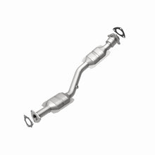 Load image into Gallery viewer, MagnaFlow Direct Fit Catalytic Converter 07-10 Saturn VUE 2.4L - 51722