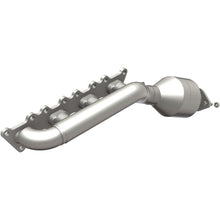 Load image into Gallery viewer, MagnaFlow Direct Fit Catalytic Converter 2009 Kia Borrego 4.6L Driver Side - 51980