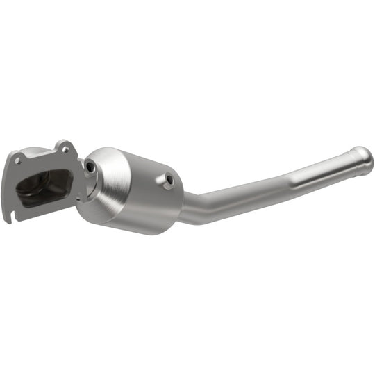 MagnaFlow Direct Fit Catalytic Conv 13-18 Dodge Durango 3.6L V6 / 13-18 Jeep Grand Cherokee 3.6L V6 - 21-251