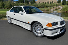 Load image into Gallery viewer, Dinan 96-99 BMW M3 (E36) Performance Spring Set - D100-0470
