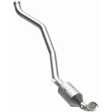 Load image into Gallery viewer, MagnaFlow Direct Fit Catalytic Converter 2006-2011 R350 3.5 L Underbody - 52178