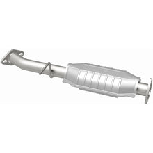Load image into Gallery viewer, MagnaFlow Direct Fit Catalytic Converter 98-00 Kia Sportage - 50669