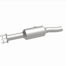 Load image into Gallery viewer, MagnaFlow 16-19 Ford E-450 Super Duty Base V10 6.8L Underbody Direct-Fit Catalytic Converter - 280446