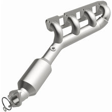 Load image into Gallery viewer, MagnaFlow 11-13 QX56 V8 5.6 OEM Manifold Direct Fit Converter - 22-036