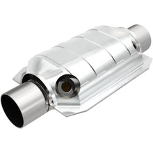 Load image into Gallery viewer, MagnaFlow Universal Catalytic Converter 2.5 W/Dual O2 Boss - 91066