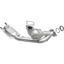 Load image into Gallery viewer, MagnaFlow Direct Fit Catalytic Converter 01-02 Mitsu Montero 3.5L - 24233