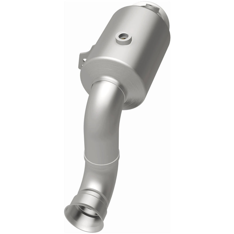 MagnaFlow 15-17 C300 L4 2 OEM Close Coupled Direct Fit Converter - 21-504
