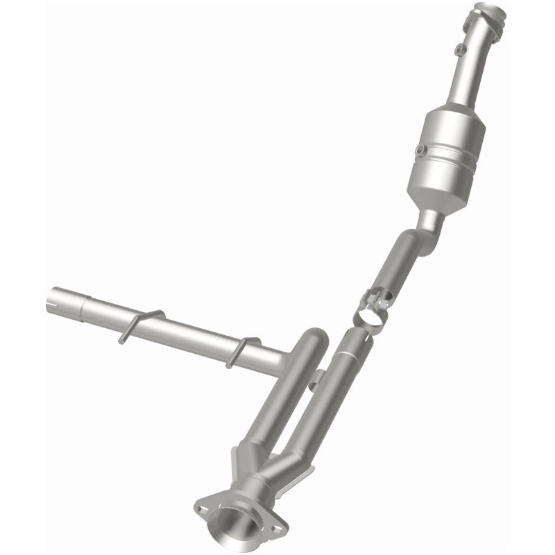 MagnaFlow Direct Fit Catalytic Converter 2011-2014 F-150 3.7L Underbody - 52156