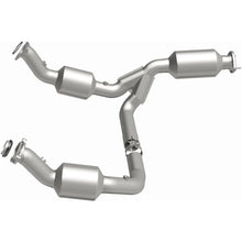 Load image into Gallery viewer, MagnaFlow 2021 Chevrolet Express 2500 4.3L Underbody Direct-Fit Catalytic Converter - 280429