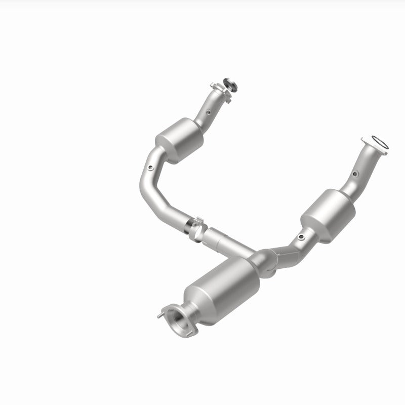 MagnaFlow 2021 Chevrolet Express 2500 4.3L Underbody Direct-Fit Catalytic Converter - 280429