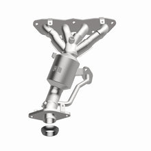 Load image into Gallery viewer, MagnaFlow OEM Grade 12-17 Toyota Prius C Federal / EPA Compliant Manifold Catalytic Converter - 52441
