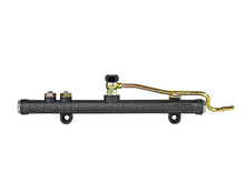 Load image into Gallery viewer, Skunk2 06-09 Honda Civic Si Composite High Volume Fuel Rails - 350-05-5015