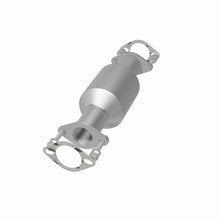 Load image into Gallery viewer, MagnaFlow Direct Fit Catalytic Converter 03-06 Kia Sorento 3.5L rear - 49924