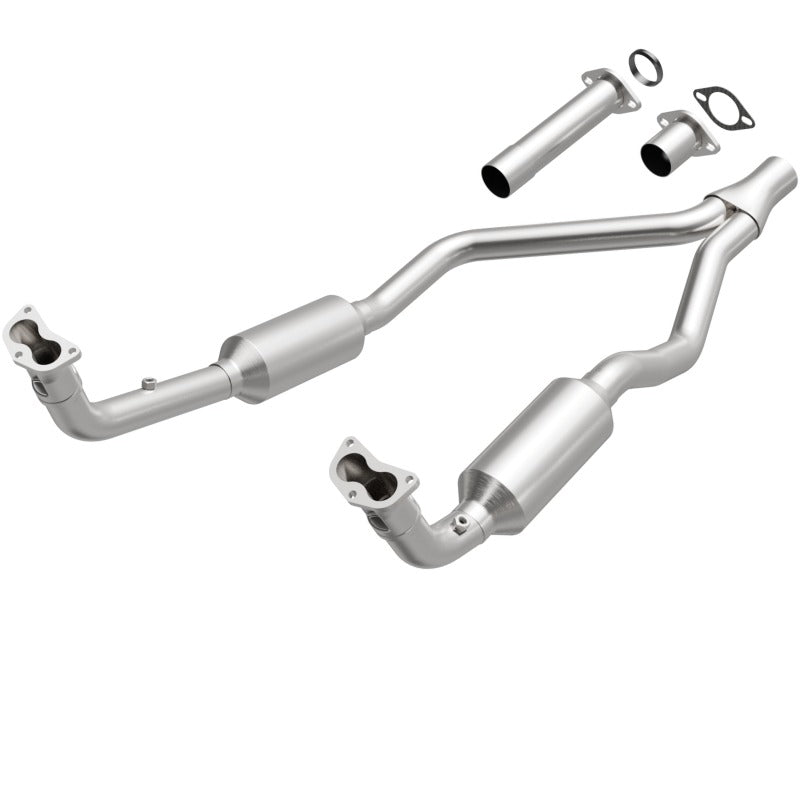 MagnaFlow Direct Fit Catalytic Converter 90-93 Land Rover Range Rover 3.9L V8 - 3391821