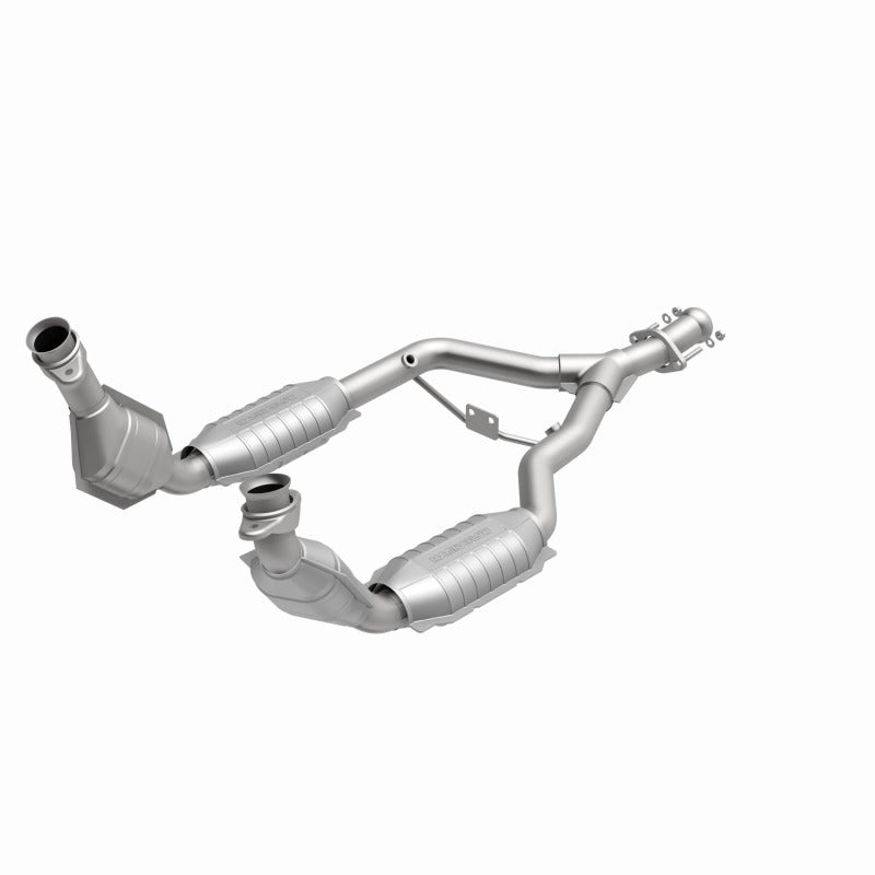 MagnaFlow Direct Fit Catalytic Converter 96-98 Ford Mustang 3.8L - 444064