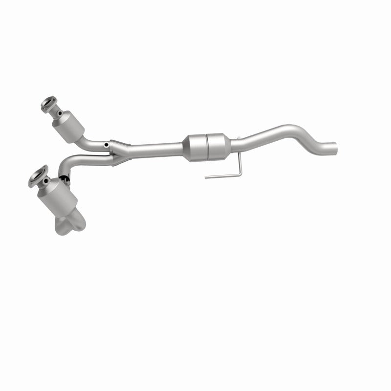 MagnaFlow Direct Fit Catalytic Converter 00-03 Dodge Durango 4.7L - 51338