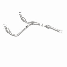 Load image into Gallery viewer, MagnaFlow 09-14 Chevrolet Express 1500 4.3L Direct Fit Converter - 5582134