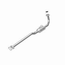 Load image into Gallery viewer, MagnaFlow Conv DF 95-96 Geo Metro 1.3L - 23655