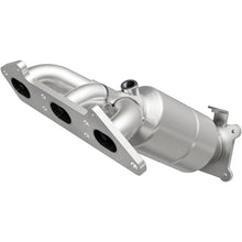 Load image into Gallery viewer, MagnaFlow 2007 XC90 3.2L Manifold Direct Fit Converter - 52130