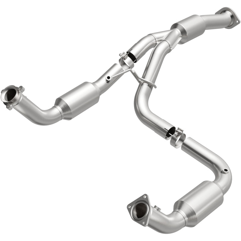 MagnaFlow 12-17 Chevrolet Express 3500 6.0L Direct Fit Converter - 5582113