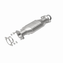 Load image into Gallery viewer, MagnaFlow Direct Fit Catalytic Converter 2003-2006 MONTERO 3.8 L Underbody - 52174
