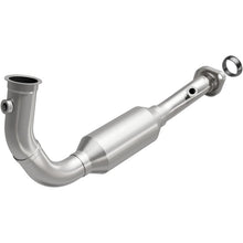 Load image into Gallery viewer, MagnaFlow Direct Fit Catalytic Converter OEM 2004 Jeep Liberty Underbody - 4551583