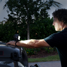 Load image into Gallery viewer, SeaSucker Light Bar Mount - SM6110