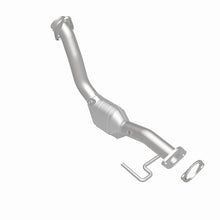 Load image into Gallery viewer, MagnaFlow Direct Fit Catalytic Converter 96-98 Explorer-Mountaineer - 23312