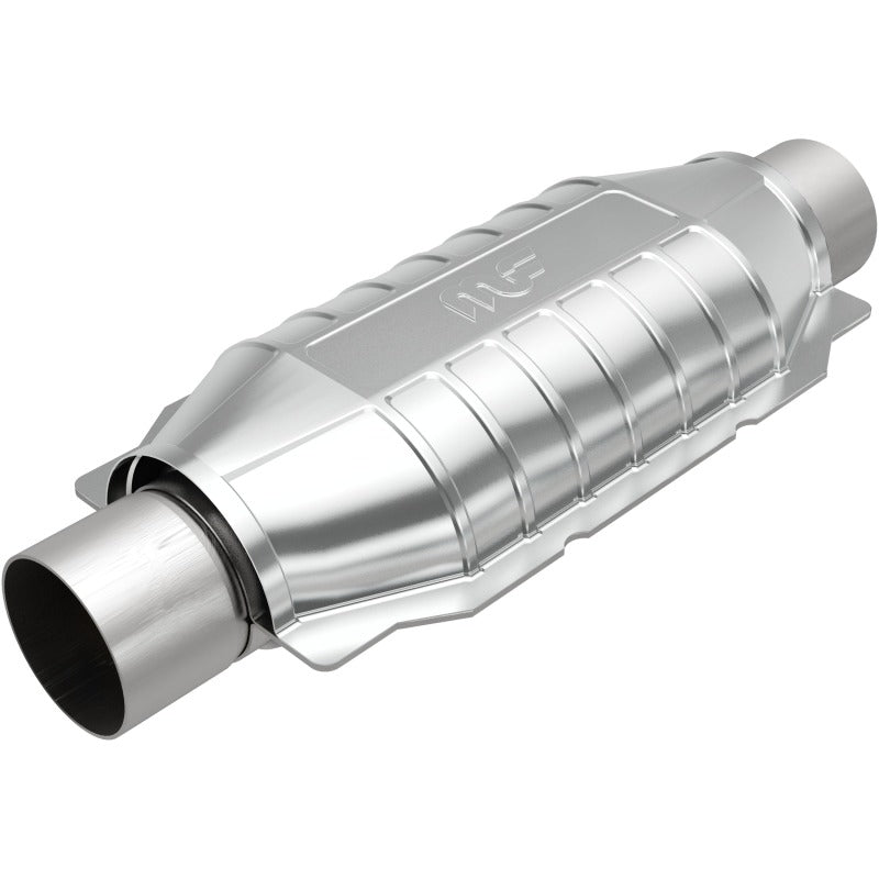 MagnaFlow Conv Univ 2.5in Inlet/Outlet Center/Center Oval 12in Body L x 6.5in W x 16in Overall L - 51006