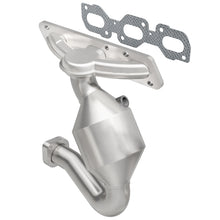 Load image into Gallery viewer, MagnaFlow Direct Fit Catalytic Converter 01-02 Cougar 2.5L Front - 452007