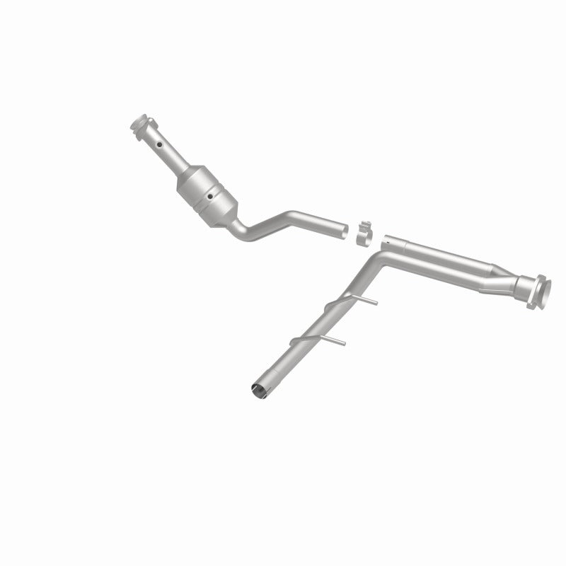 MagnaFlow Direct Fit Catalytic Converter 2011-2014 F-150 3.7L Underbody - 52156