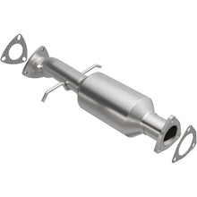 Load image into Gallery viewer, MagnaFlow Direct Fit Catalytic Converter California Grade 96-98 Chevrolet Blazer 4.3L - 4451455
