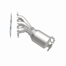 Load image into Gallery viewer, MagnaFlow 2007 XC90 3.2L Underbody Direct Fit Converter - 52131