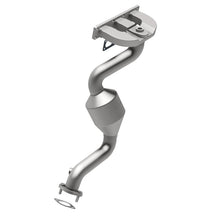 Load image into Gallery viewer, MagnaFlow DF Catalytic Conv BMW 99-00 323 2.5L / 99-00 328 2.8L / 99-00 Z3 2.5L/2.8L California - 452175