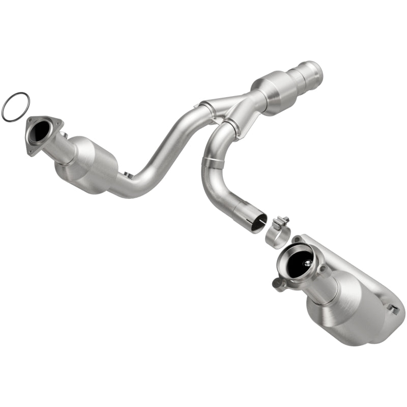 MagnaFlow Direct Fit Catalytic Converter 2015 GMC Yukon XL V8 6.2L - 52617