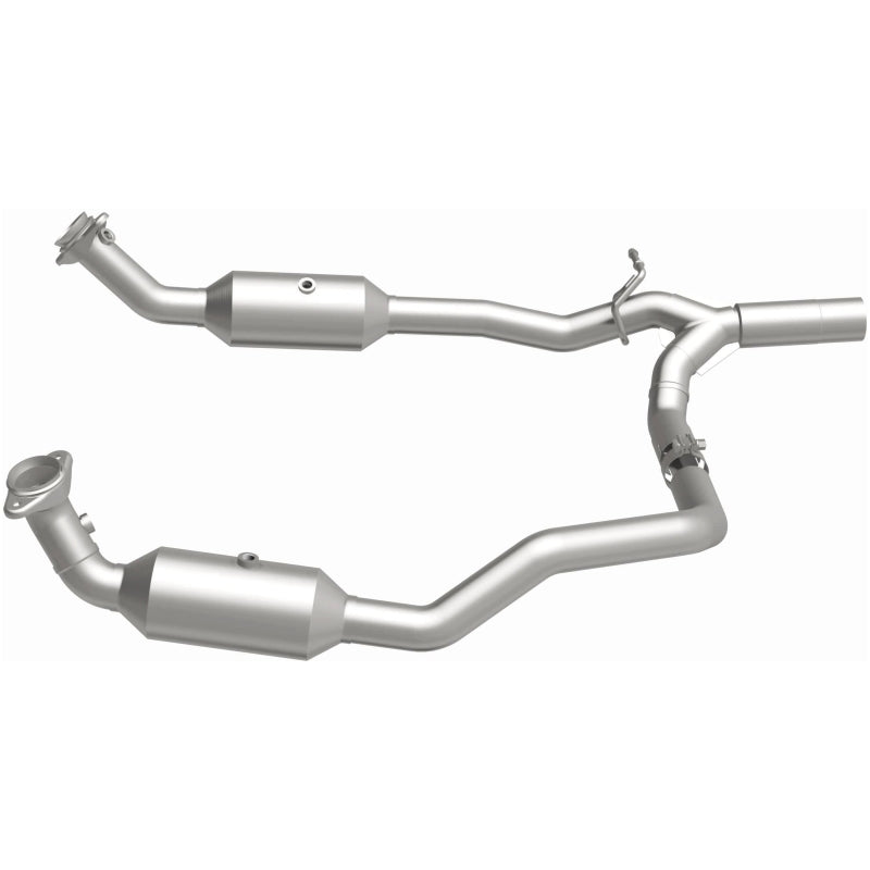 MagnaFlow 17-18 Ford E-350 6.8L Direct Fit Converter - 280014