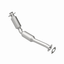 Load image into Gallery viewer, MagnaFlow 04-11 Lincoln Town Car V8 4.6L GAS California Catalytic Converter Direct Fit - 5411010